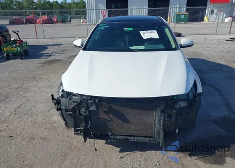 2018 Kia Optima Ex z USA, uszkodzony, nr VIN 5XXGU4L38JG198925